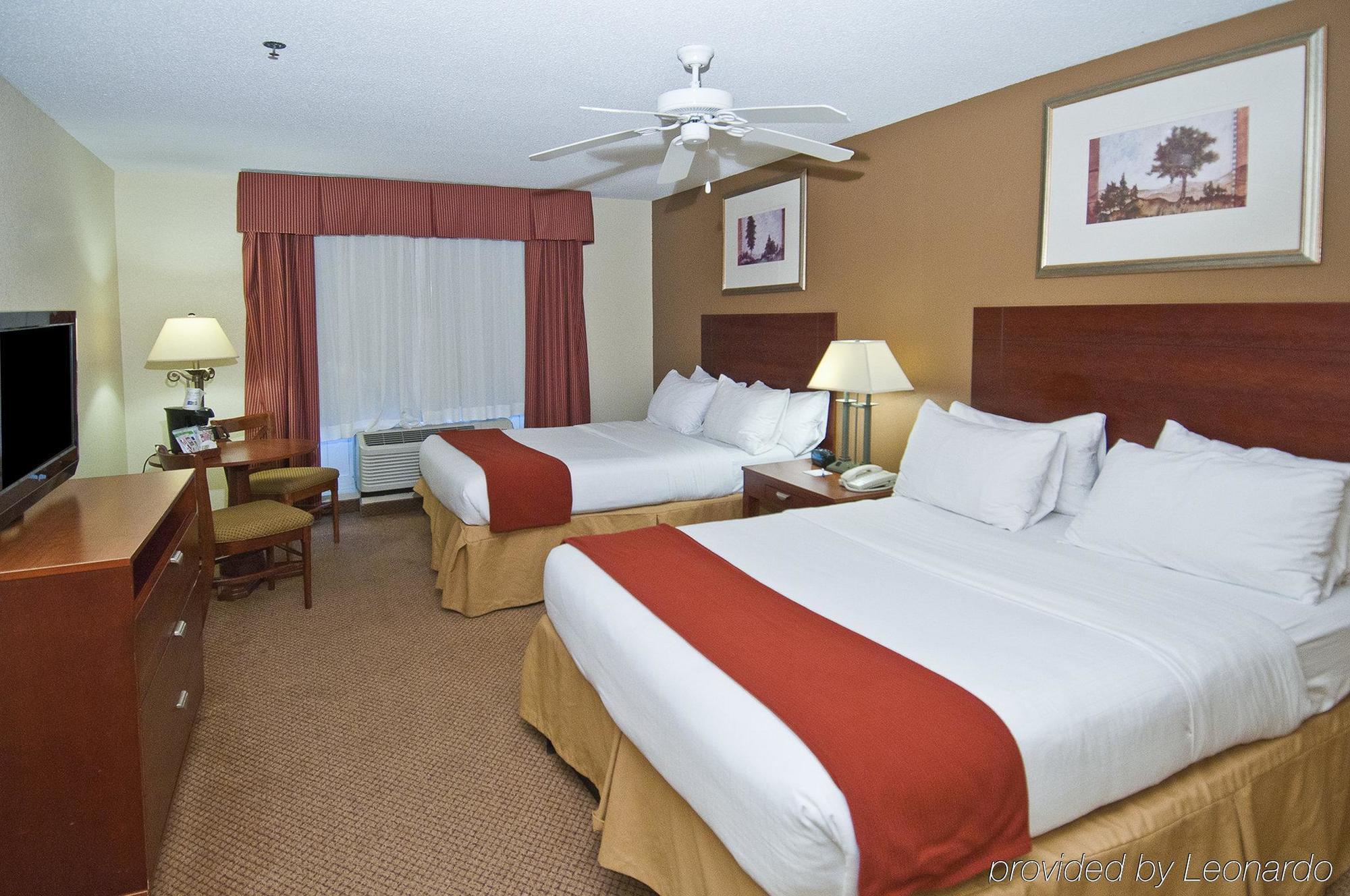 Holiday Inn Express Hotel & Suites Canton By Ihg Eksteriør billede