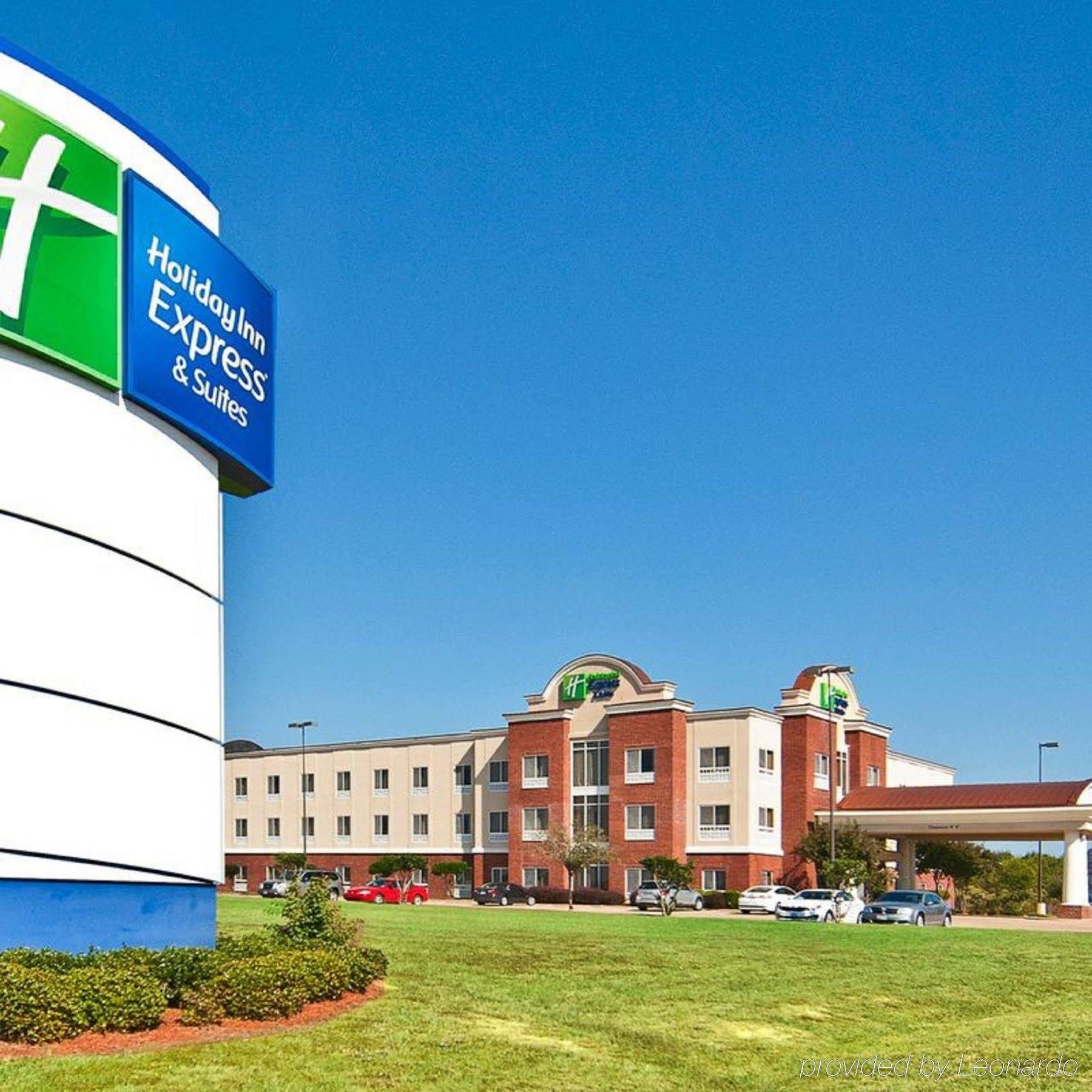 Holiday Inn Express Hotel & Suites Canton By Ihg Eksteriør billede