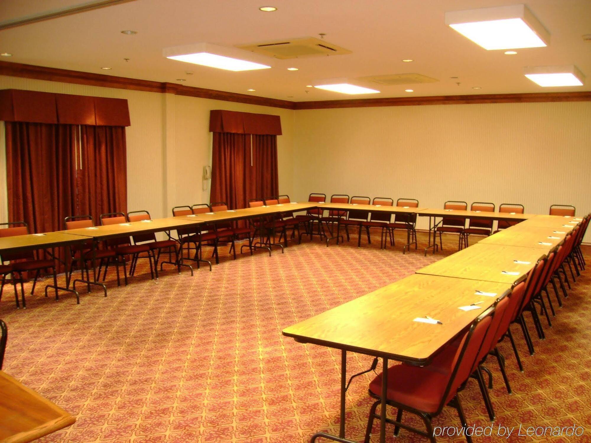 Holiday Inn Express Hotel & Suites Canton By Ihg Eksteriør billede