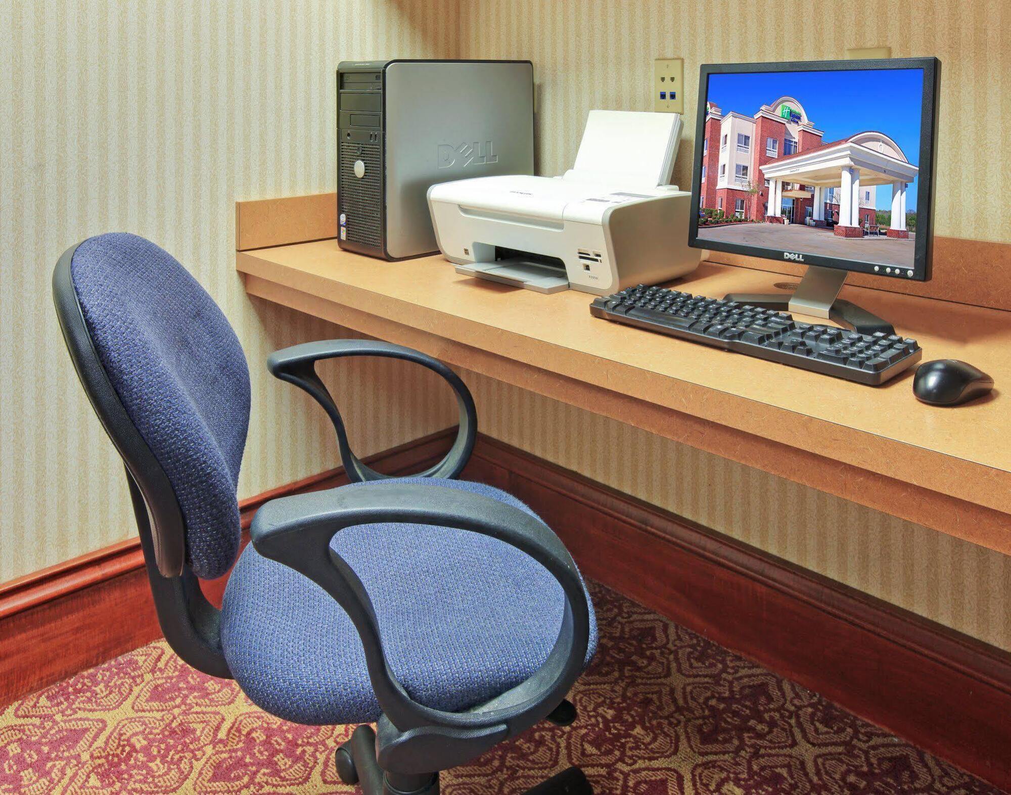Holiday Inn Express Hotel & Suites Canton By Ihg Eksteriør billede